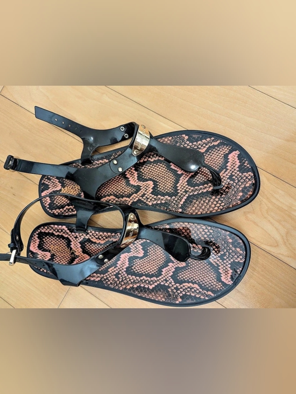 Michael Kors Jelly Thong Sandal Black & Pink Snake Print